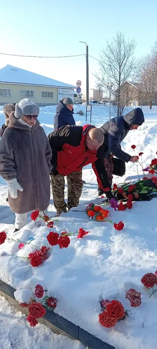 возложение цветов