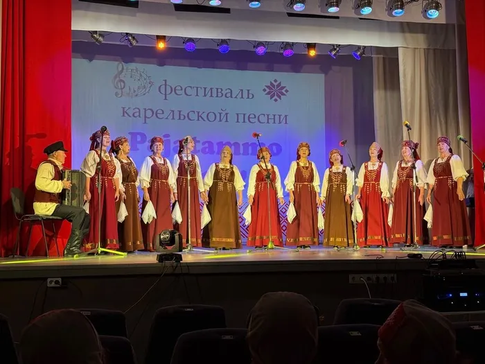 Олонецкий народный хор «Karjalan koivu»